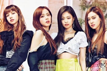 Наклейка на ноутбук BLACKPINK 4